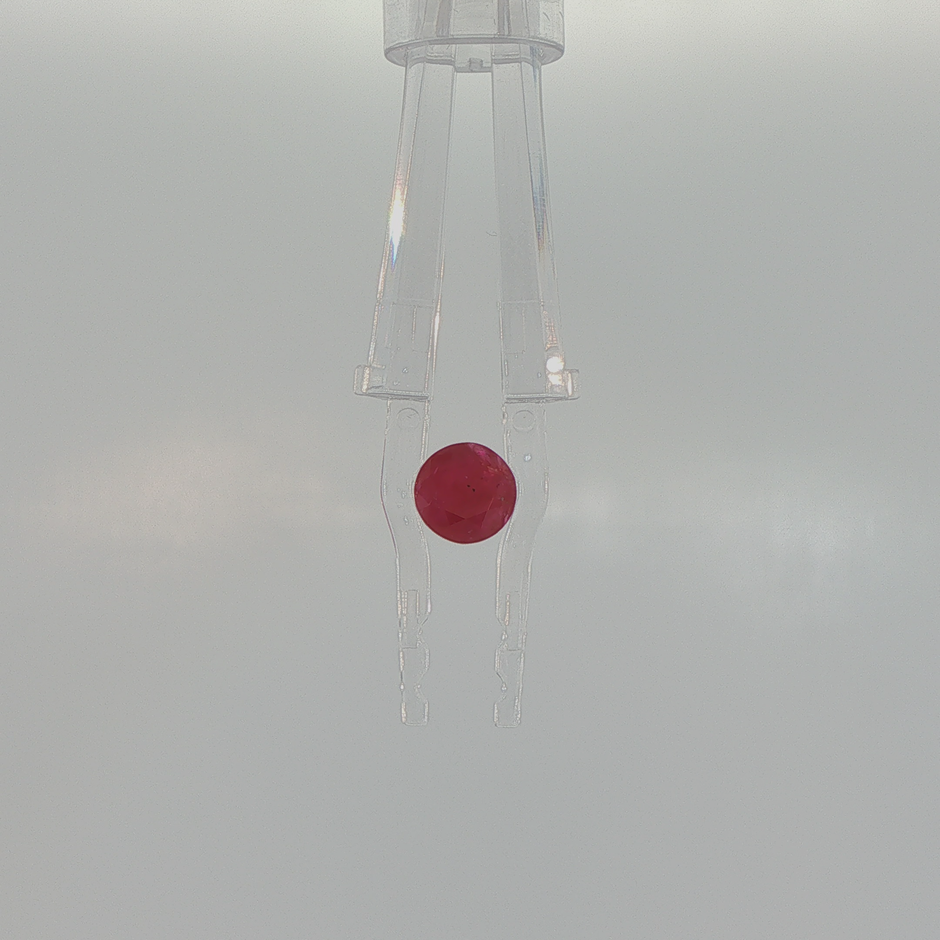 Ruby 1.59 ct Round Brilliant Cut