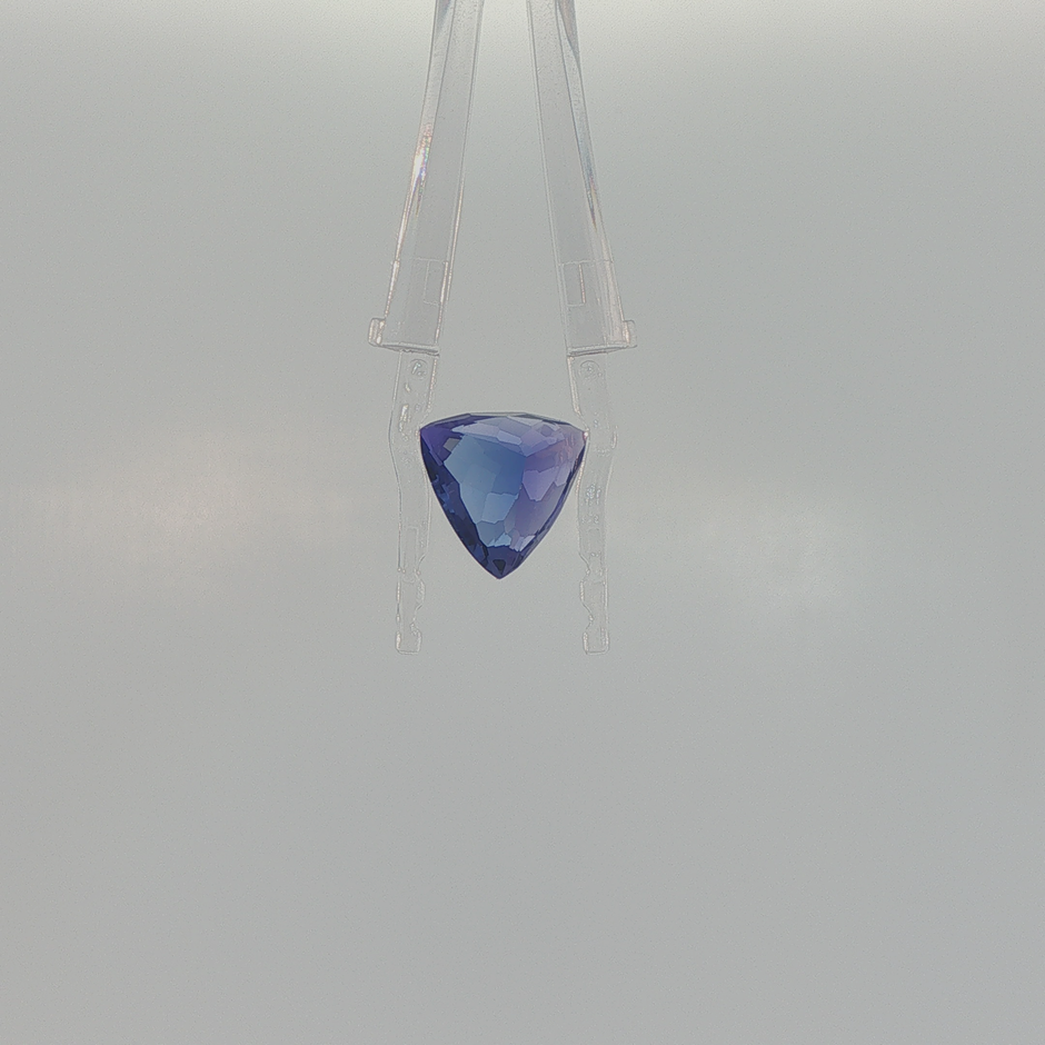 Tanzanite 6.62 ct Trillion Cut