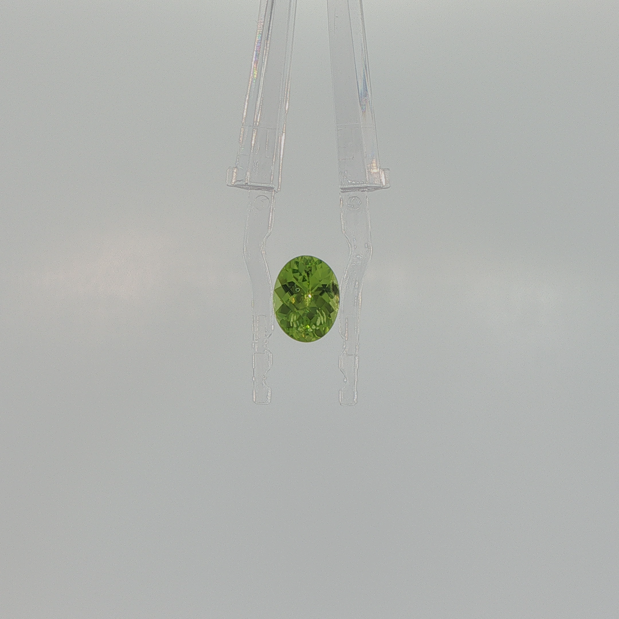 Peridot 1.47 ct Oval Mixed Cut
