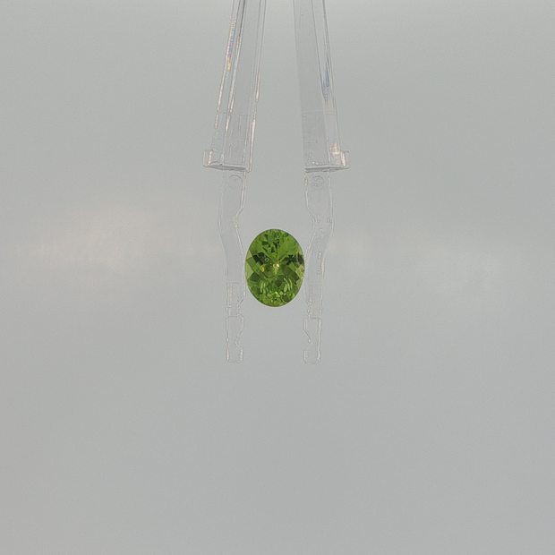 Peridot 1.47 ct Oval Mixed Cut