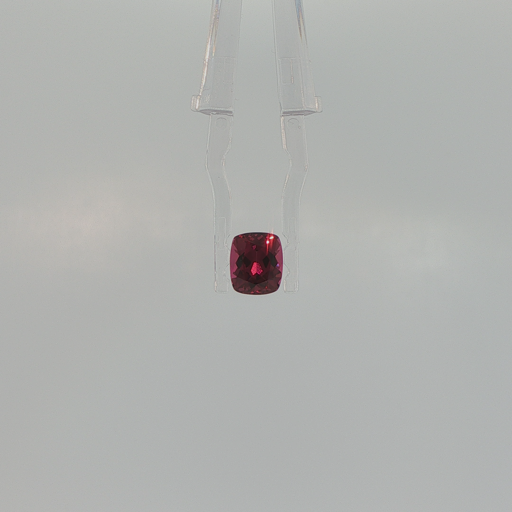 Rhodolite Garnet 1.83 ct Cushion Cut
