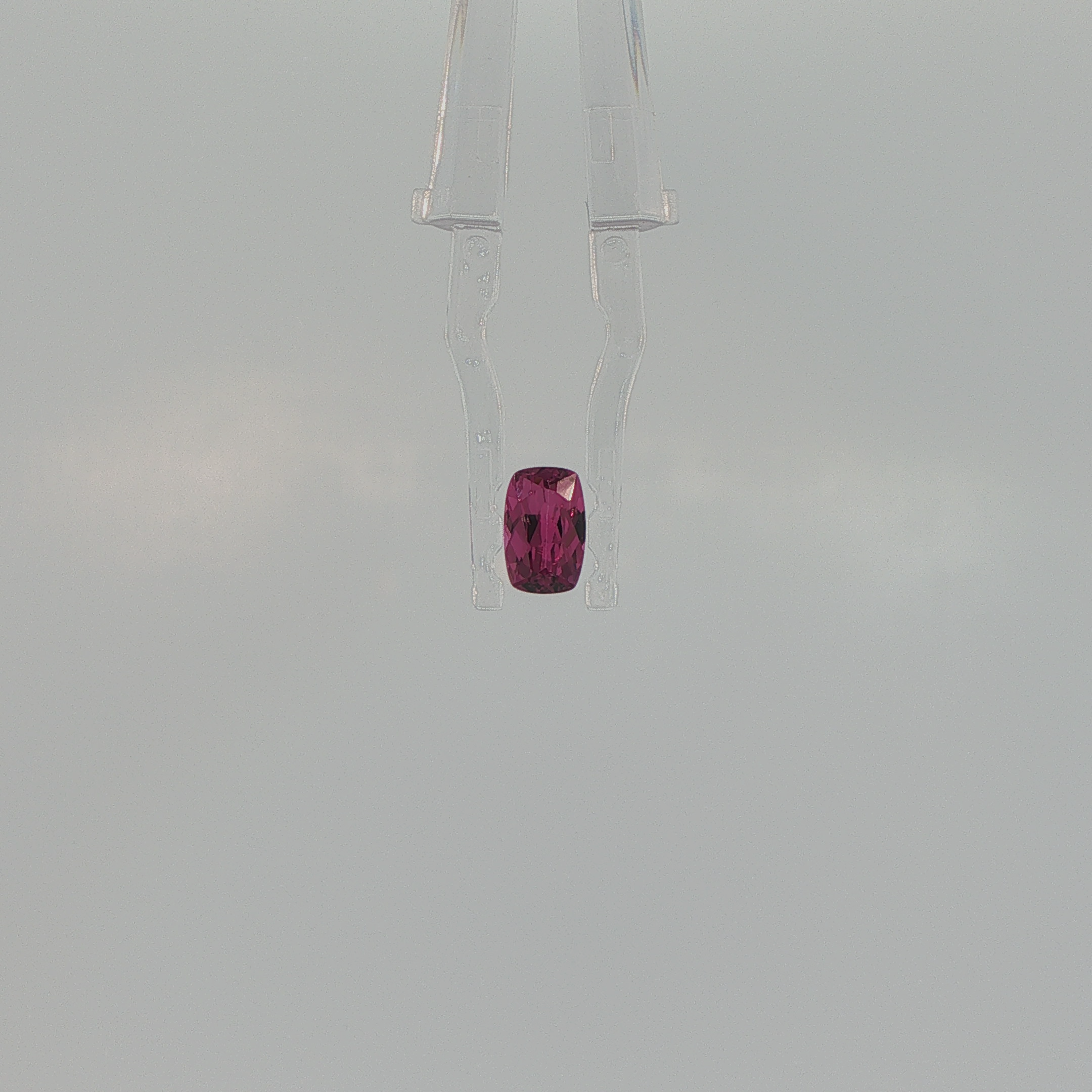 Rhodolite Garnet 0.88 ct Cushion Cut