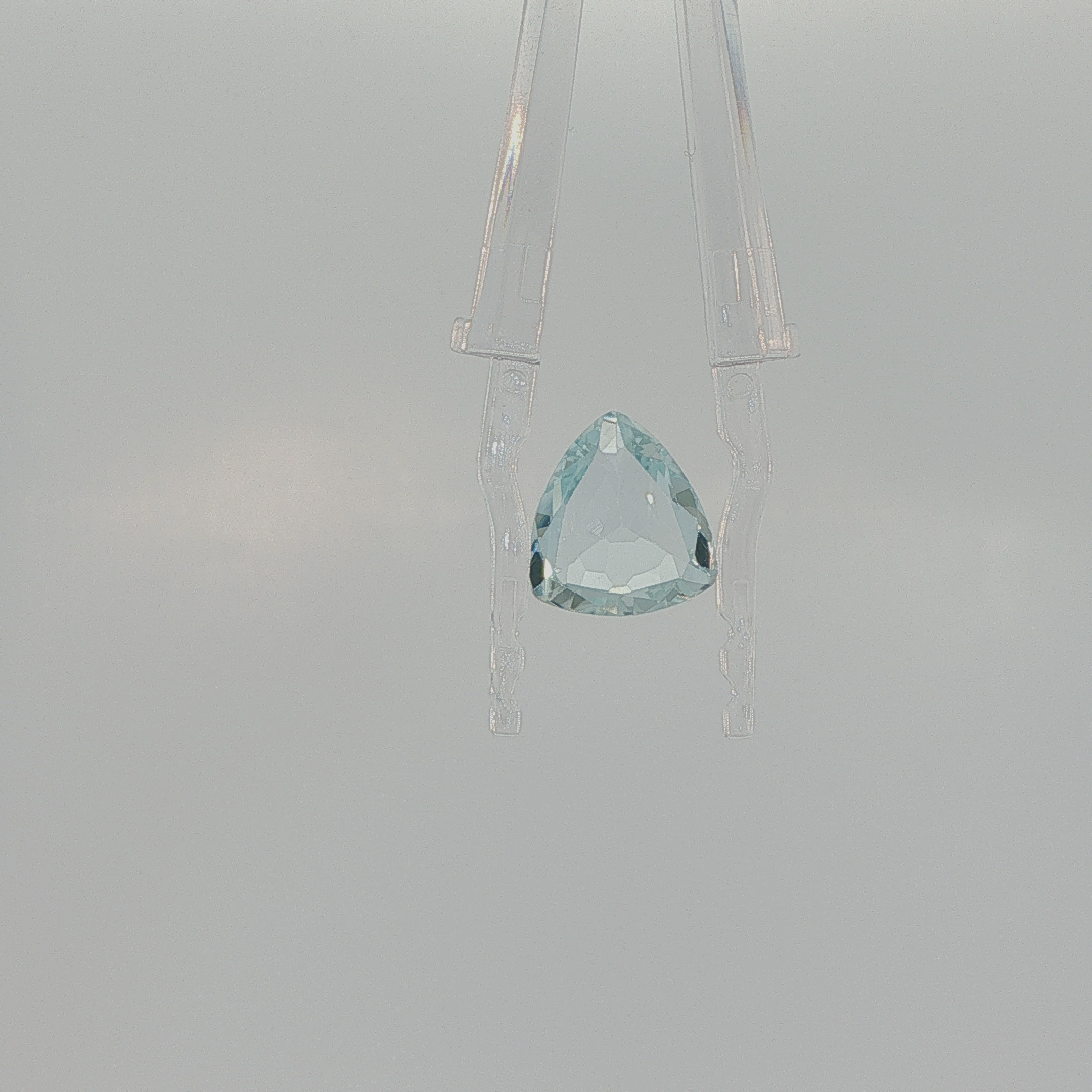 Natural Aquamarine 3.78 ct Trillion Cut