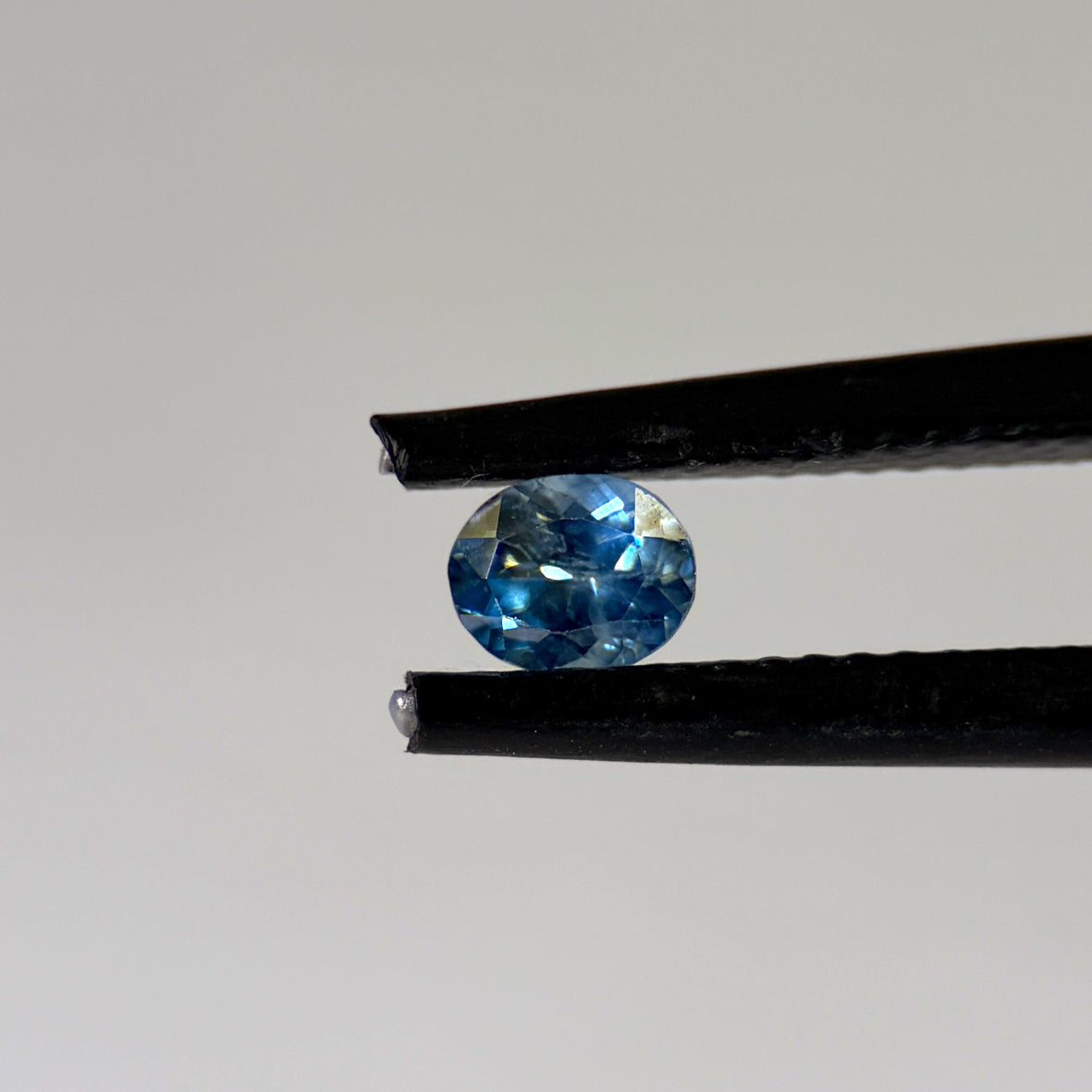 Blue Sapphire 0.40 ct Blue Oval